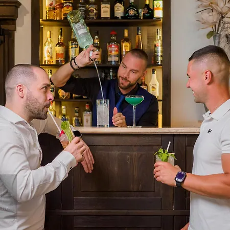 Bányahegyi Erdei Nyugalom és Wellness Bed & Breakfast